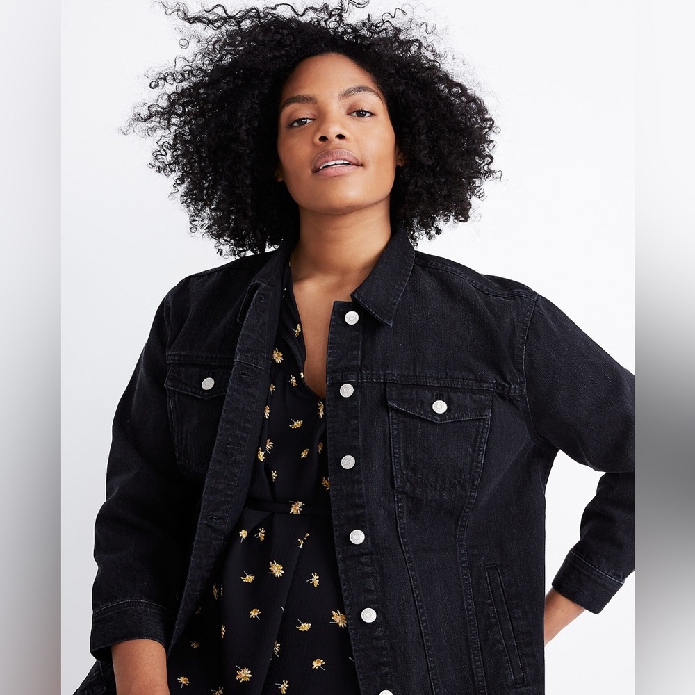 Madewell The Oversized Jean Jacket in Lunar Wash - Picture 2 of 5